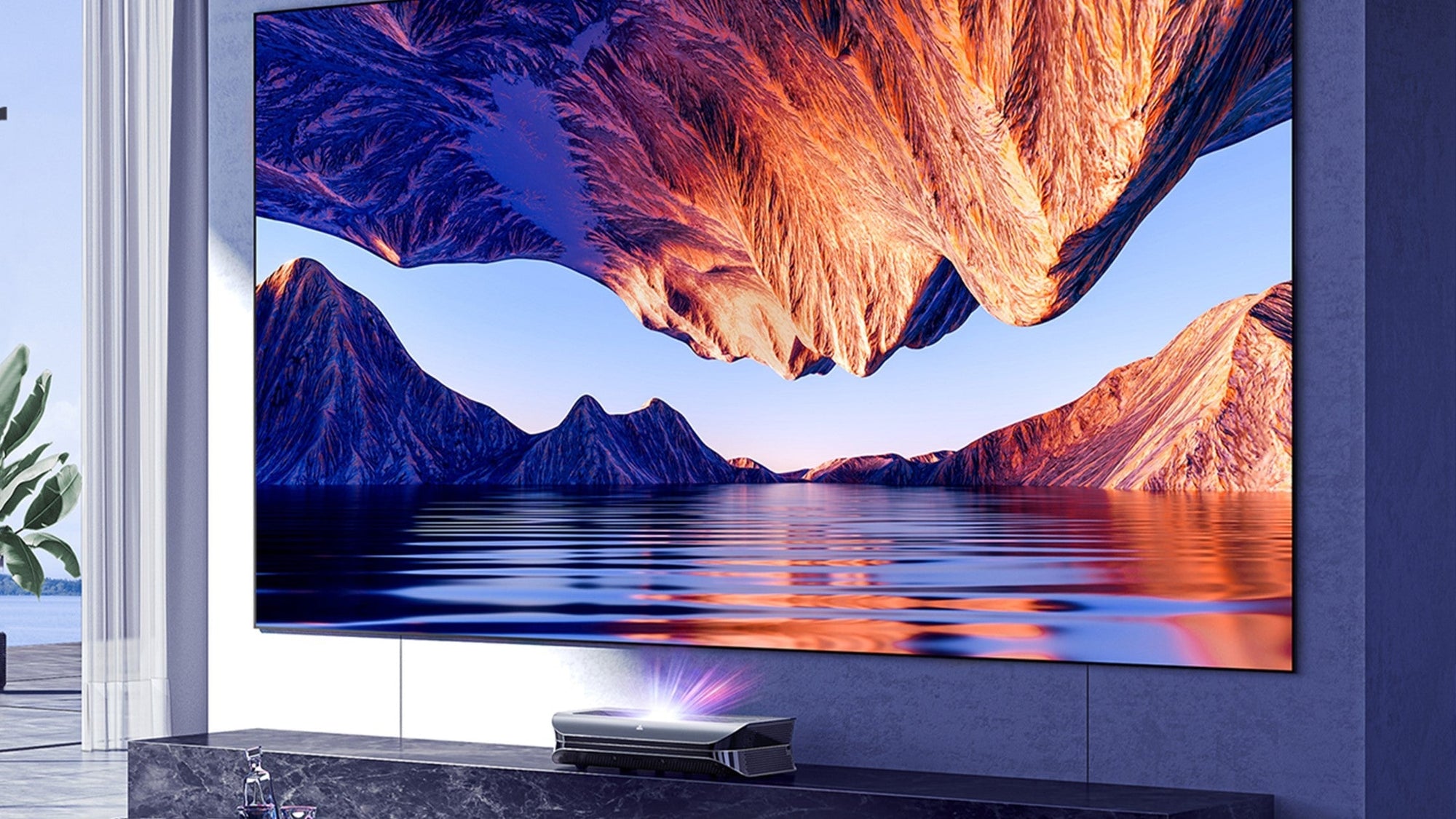 projectors are more suitable for enjoying exquisite pictures