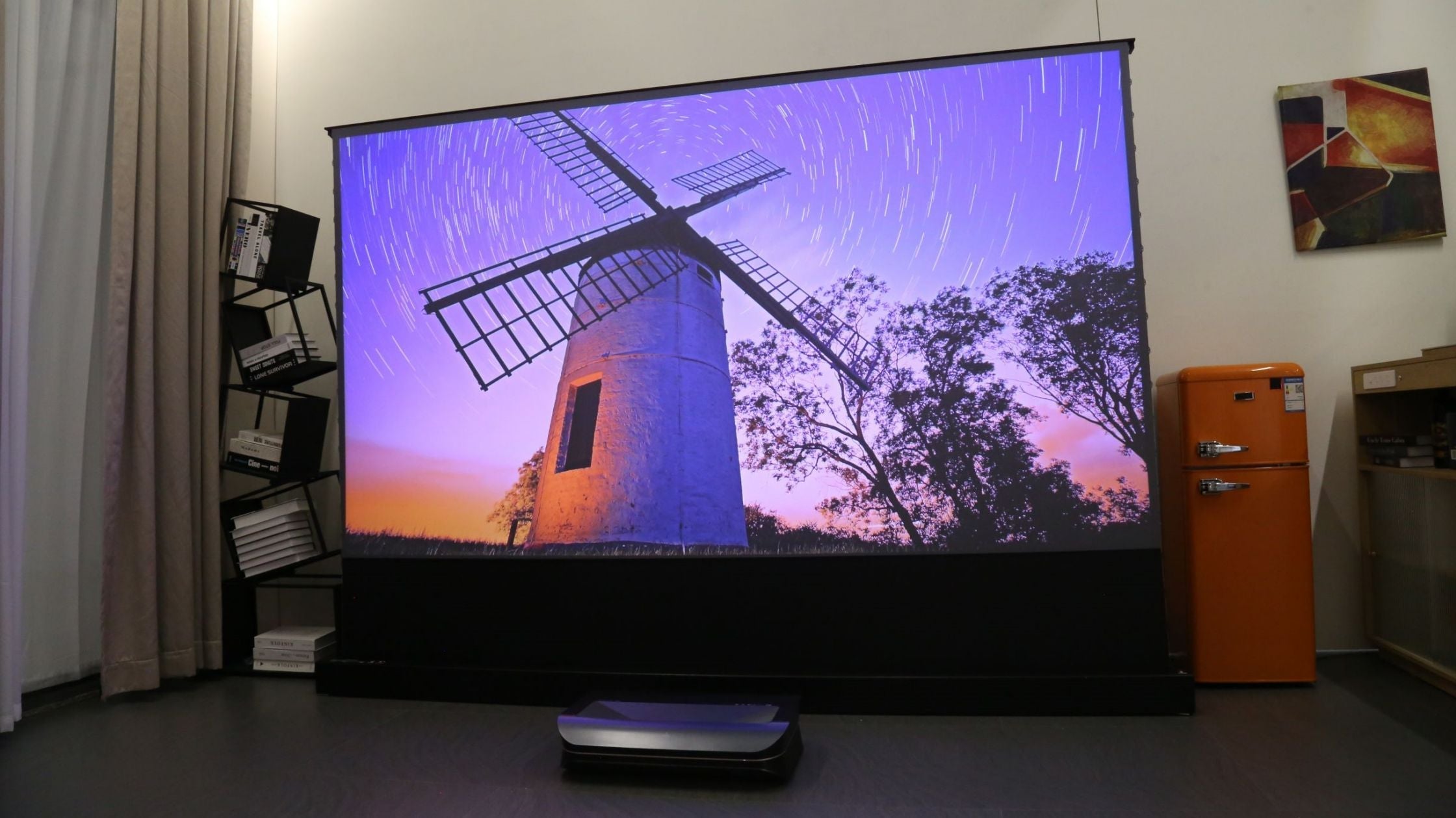Laser Projector vs. Lamp projector: Which is Better?