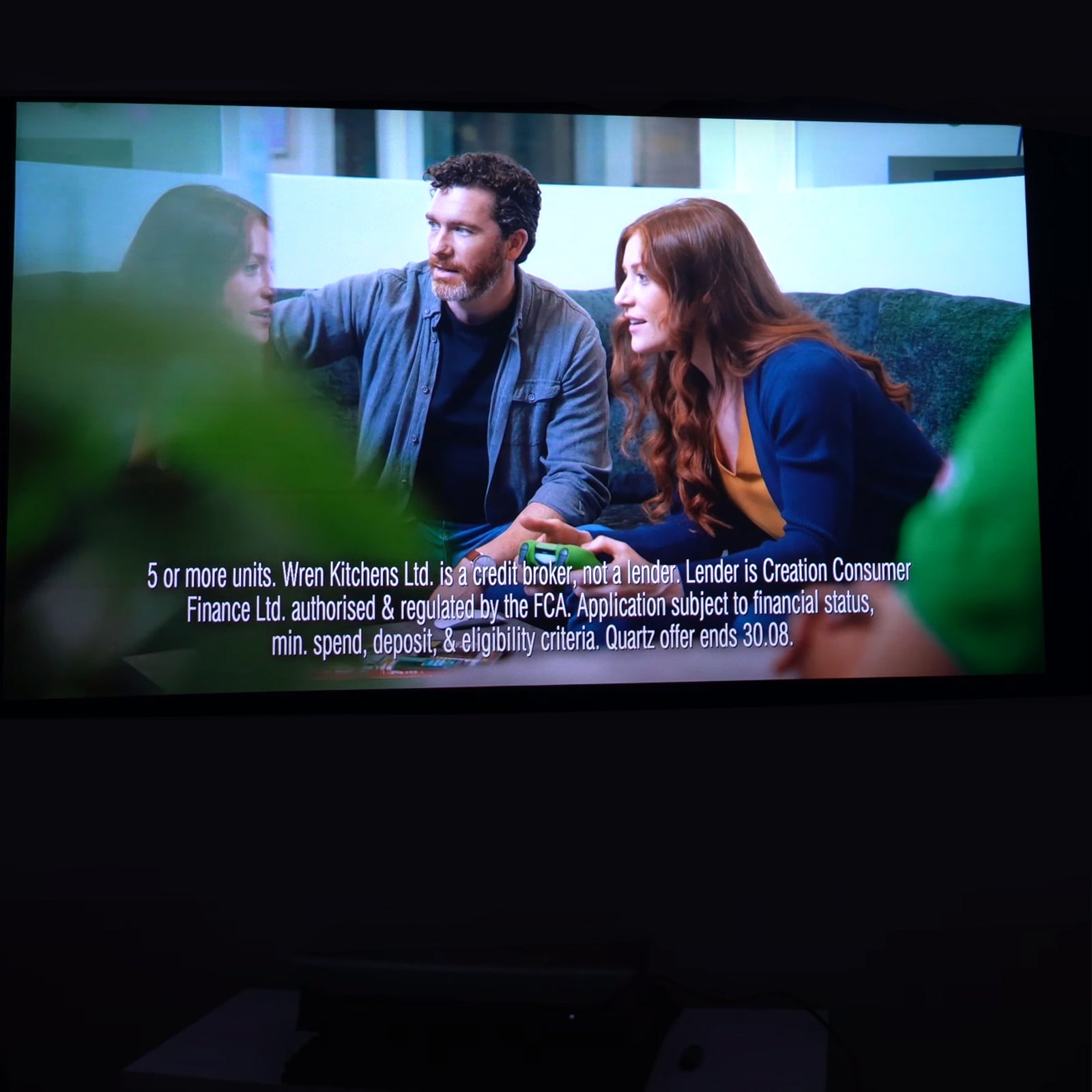 The LTV-3000 Pro 4K movie projector plays movies on the big screen to create a home theater.